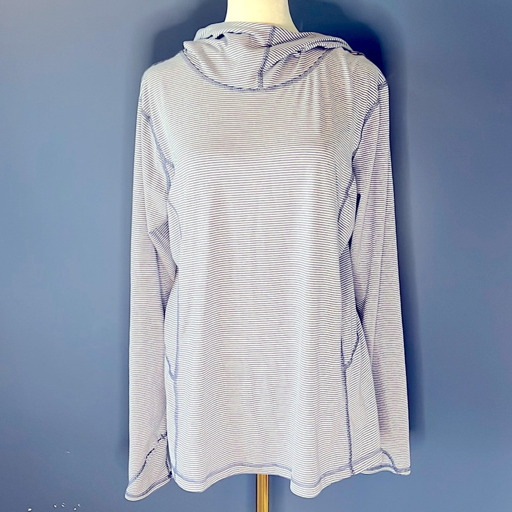 Danskin Indigo Essence, pin stripe hooded running shirt, super soft, thumb holes
